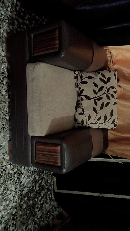 سلام عليكم تخم للبيع كامل مع كوشاتة وملحقاتة كاملة وسعر خاص الستفسار
***********
