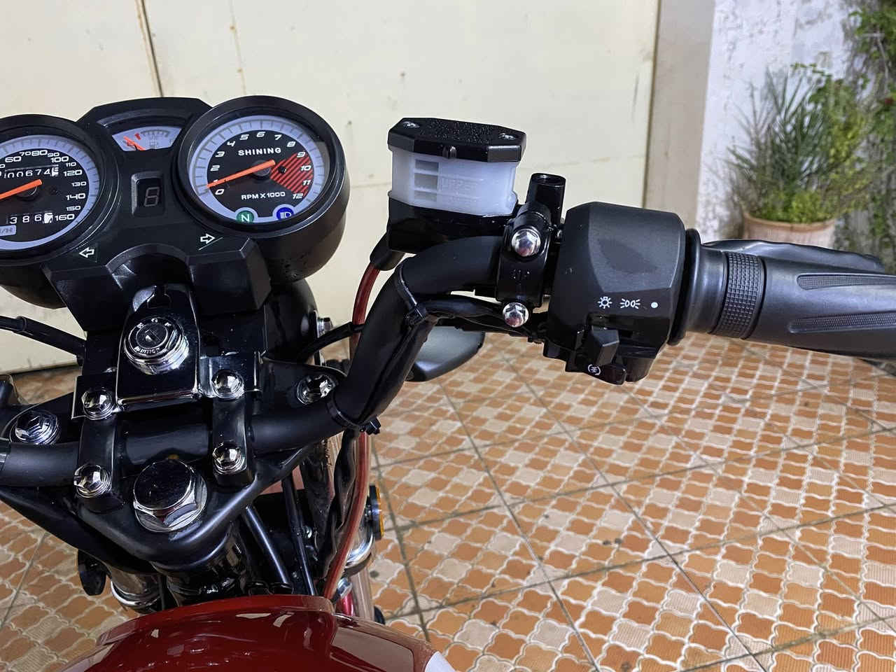 دراجه شاينينغ عراقي للبيع مديل 2023 مطلع من الكرار  ابشهر 12 يوم 25 دراجه علا وضع الوكاله اوراق اصولية ما نقصه شي 
مكاني ناصريه مركز رقم ***********
