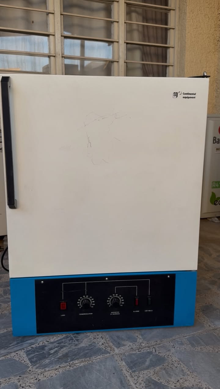 سلام عليكم متوفر معدات معمل ادوية💊💊 الصنع ايطاليا انكليزي يوجد خلاطات  ومكائن تعبئة ومكائن تغليف ويوجد كثير من المعدات أجهزه مختبرية المكان بغداد التفاصيل خاص او اتصال على الرقم ***********
