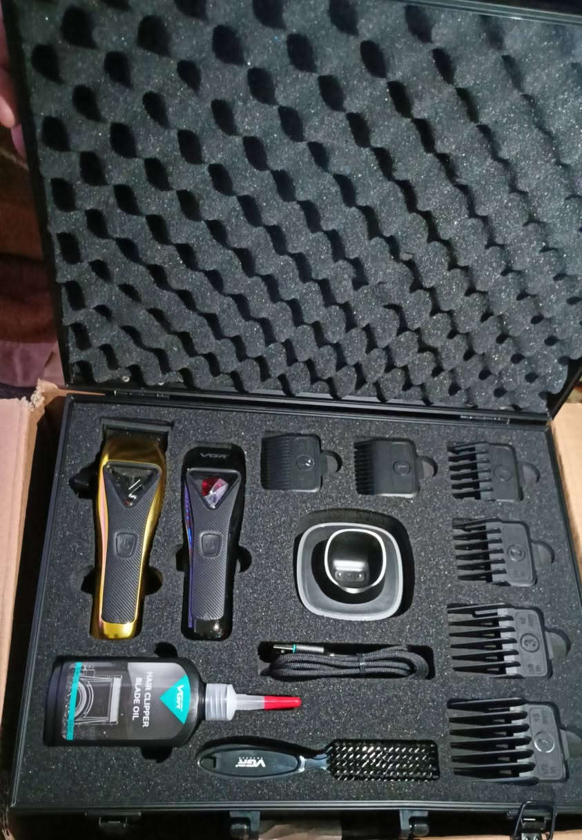 السلام عليكم مكائن حلاقة للبيع
توصيل جميع محافظات العراق 
شرط عدم الاستعمال 
سعر الشراء مذكور في الوصل الاستلام 
ومحتاج ابيعهم بيهم مجال شي قليل 
التواصل عل الرقم (***********)
