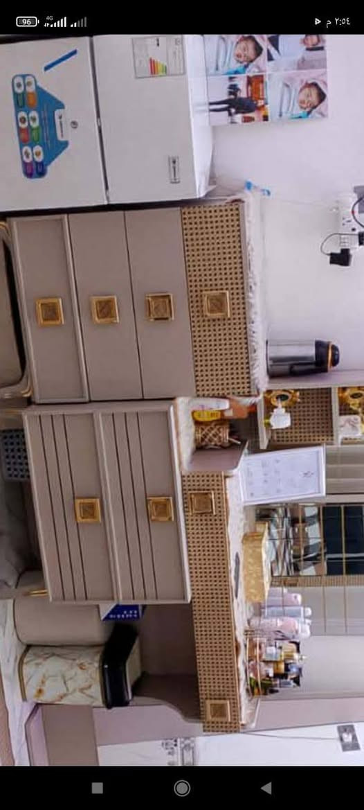 غرفه خشاب عراقي  جديده ونضيفه  زلغ مابيه فقط بس الجامه مفطوره   مامتواجد فيس ***********
