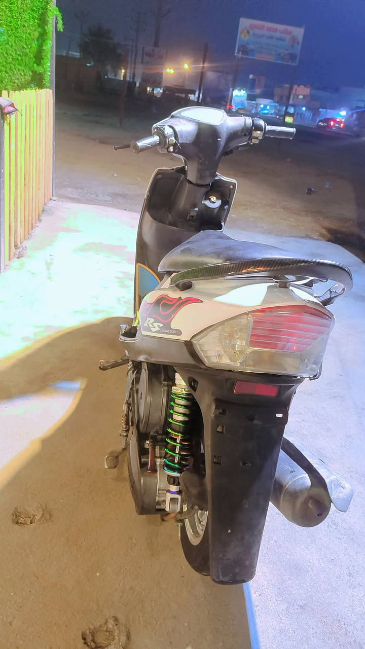 ماكس عدله بلادي رنبه كفراته الاصليه موجوده 
بوشه بلاد
دراجه جديده وتخبل . مكاني الزعفرانيه ***********
