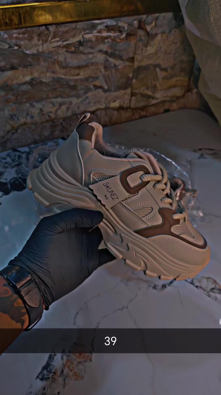 عروض العيد الكمية فقط المعروضه السعر ٧ آلاف فقط توجد خدمه توصيل الف دينار فقط
***********
