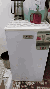 ثلاجه صغيرة مال غرفة + كنتور او جزامه يرهم + چرباية   للبيع للتواصل وا...