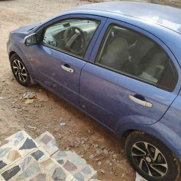 السلام عليكم افيو موديل 2009محرك مفتوح اوتوماتيك وارد خليجي تتفهه تبريد بغداد رقم الجديد ويل كب بسمي سياره نبيهه تنقيص وصبغ بلباب وره السايق على كد خط ازغير العنوان بغداد حي طارق الوسط ***********
