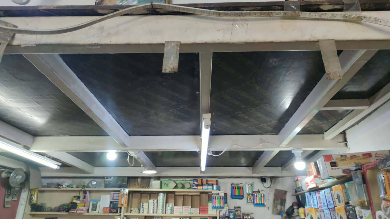 للبيع قطع محل عدد 2  حديد ثقيل قياس 3*2.5
بس مركب يعني الشراي هو يفتحم انزلم
العنوان موصل جانب الايسر
الشراي يتصل عل الرقم ***********
#متابعيني #لايك_متابعه_اكسبلور
