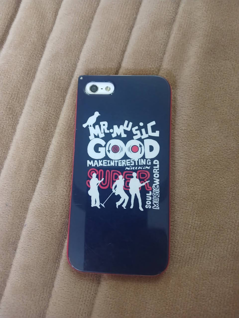 ايفون للبيع جديد كلش فئة 5G سيم كارت.يوتيوب.تكتوك.مليان العاب .مكاني الطوبجي السعر{40} الف ***********
