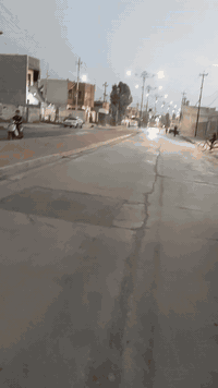 السلام عليكم
بيت طابقين مع بيتونه 
المساحه 100م
عرفة نوم + هول + استقبال +صحيات داخليه و خارجيه 
بيع مستعجل
***********
***********
