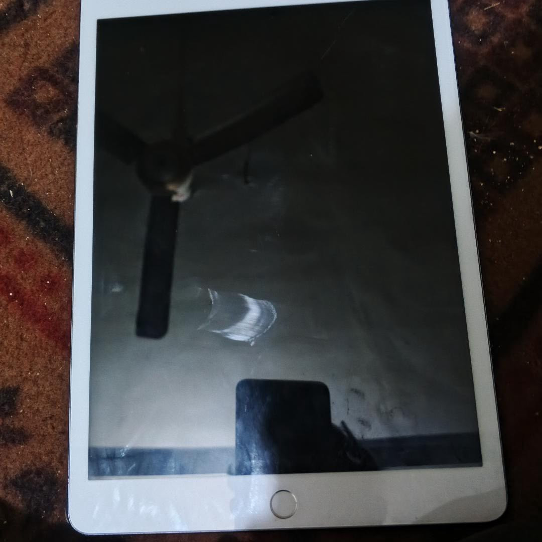 سلام عليكم ايباد9ذاكره64جهاز مبدل كلاس وبي هاي الخطوط الجهاز اكفلكيا لايعلك لايشمر ولا يزيد الخط أنطيك بي ضمان تاخذه من باب البيت إذا علك لو شمر لو زادن الخطوط ترجعه وانطيك فوك فلوسك مكاني بغداد المشتل توصيل ماعندي سعر125وبي مجال جهاز فول بل ببجي والله العضيم تجي تفحص وتقتنع يلا تاخذه رقمي***********
