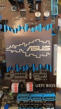 مذربورد أسوس • مفحوص • بدون ملحقات