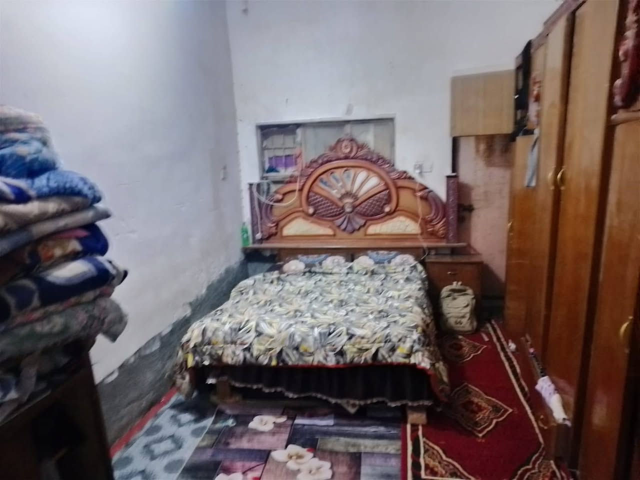 بيت البيع المساحه 100متر على طريق ابو جاسم حي المنتظر يبعد عن شارع العام ٣٠٠متر  غرفه نوم ١ ستقبال وصاله ومطبخ وصحيات السعر 16 مليون عنوان  مكتب  السعدي للعقار  بابل المسيب على طريق ابو جاسم قرب حي النوار مقابل فرن صمون *********** واتساب
