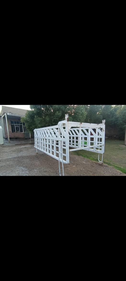 سلام عليكم عندي محجر مآل فحل للبيع ***********
