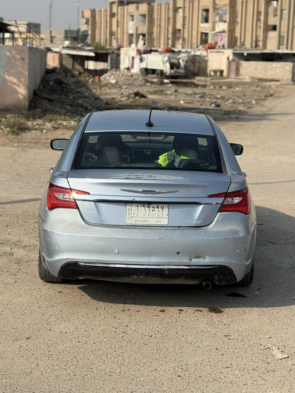 السلام عليكم C200 مديل 13 أمريكي رقم بابل بسمي ومكانها الحله  تشغيل عن بعد كأمره وحساس سياره بيها جاملغ خلفي تصليح كد شبرين يم البك لايت وصابغي وجنطه مفتوحه الباقي كفاله عامه من   الصبغ و شخط وبارد وتكيحيل مكينه 2400 جديده هي والكير ادامه باتري وتايرات حداديه 80%  سعر 83 وبيها مجال  ***********
