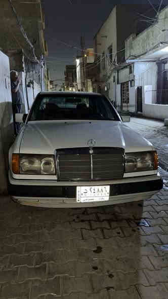 سلام عليكم شلونكم حبايبي 🤍
 سياره مارسيدس دب  230E
موديل 1992 
سياره بلاديه نقطه صبغ مابيه  محرك نضافه داخليه وخارجيه سياره كله عل بلاد جانت سياره مضمومه حته مماشيه هواي شوف بل صور وقيم
شراي خاص 
رقمي 
***********
