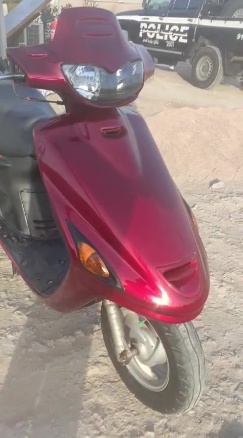 للبيع فراشة حاويه جديده كفاله عامه مكينه ممامفتوحه سعر ٧٠٠ وبيه مجال مكان بصره بني منصور ***********

