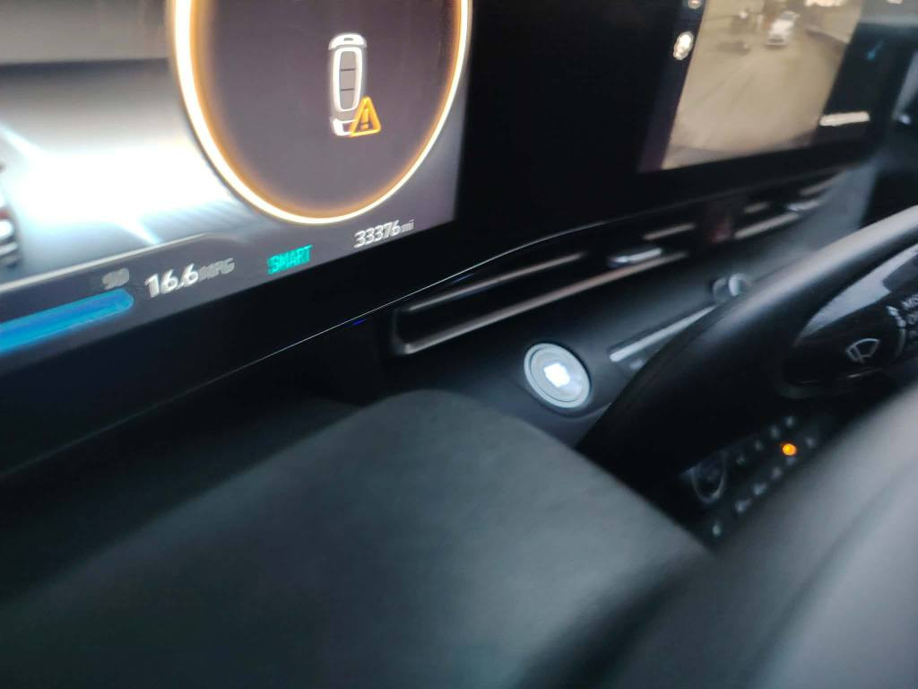 هونداي النترا موديل 2023فول مواصفات عده فتحه حادث قطعه واحده باب سائق سعر 140وبي مجال رقم الهاتف ***********و***********عنوان بابل النيل قرب مدينة ألعاب كوين بارك المحاويل, بابل
