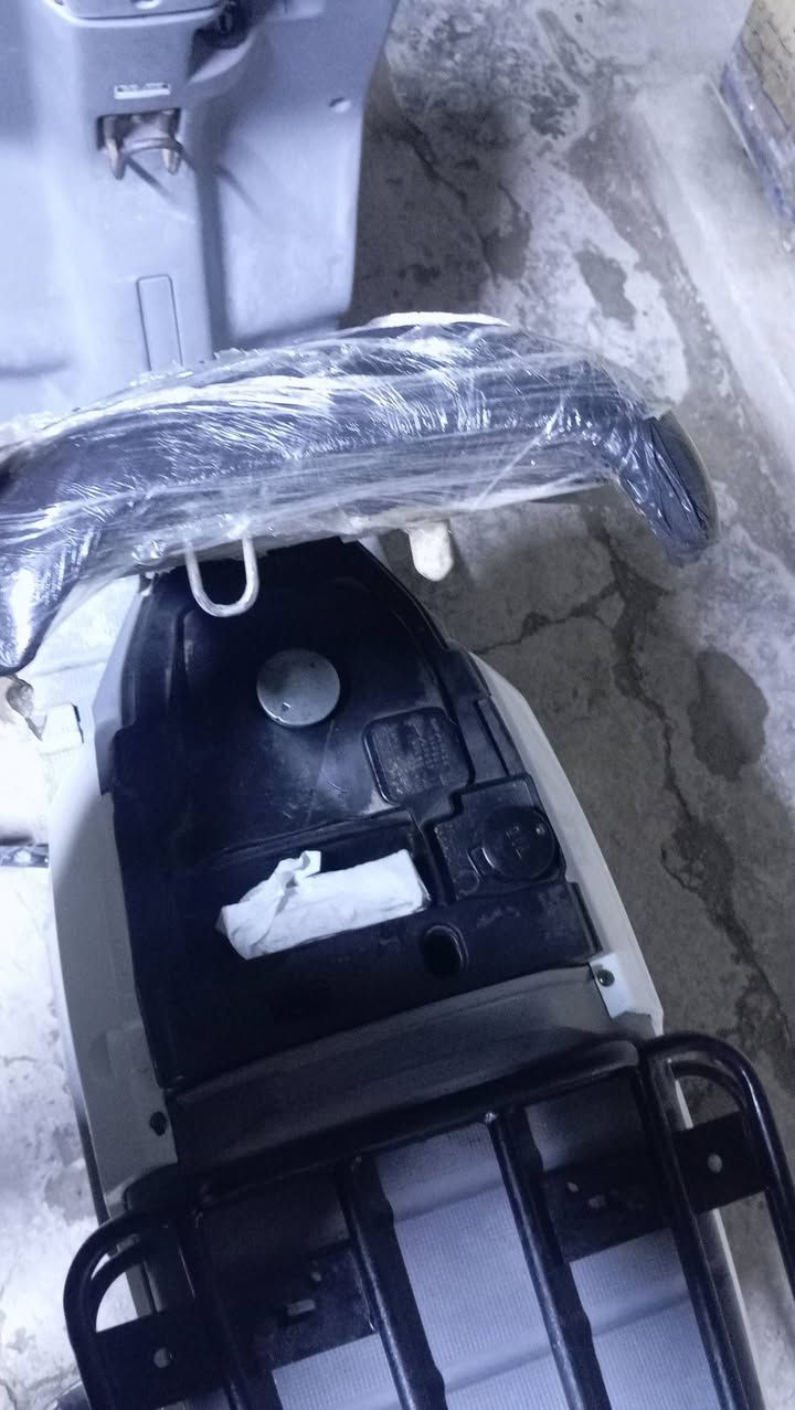 السلام عليكم دراجة بيكم ٦٠ دراجة نضيفة كلش كلشي شغال نكرة بكل وقت سلف هندر كهربائيات دبلات مكينة كلة نضيف مكان بغداد مدينة الصدر *********** رسال ف ق  سعر 475 وبيهة مجال
