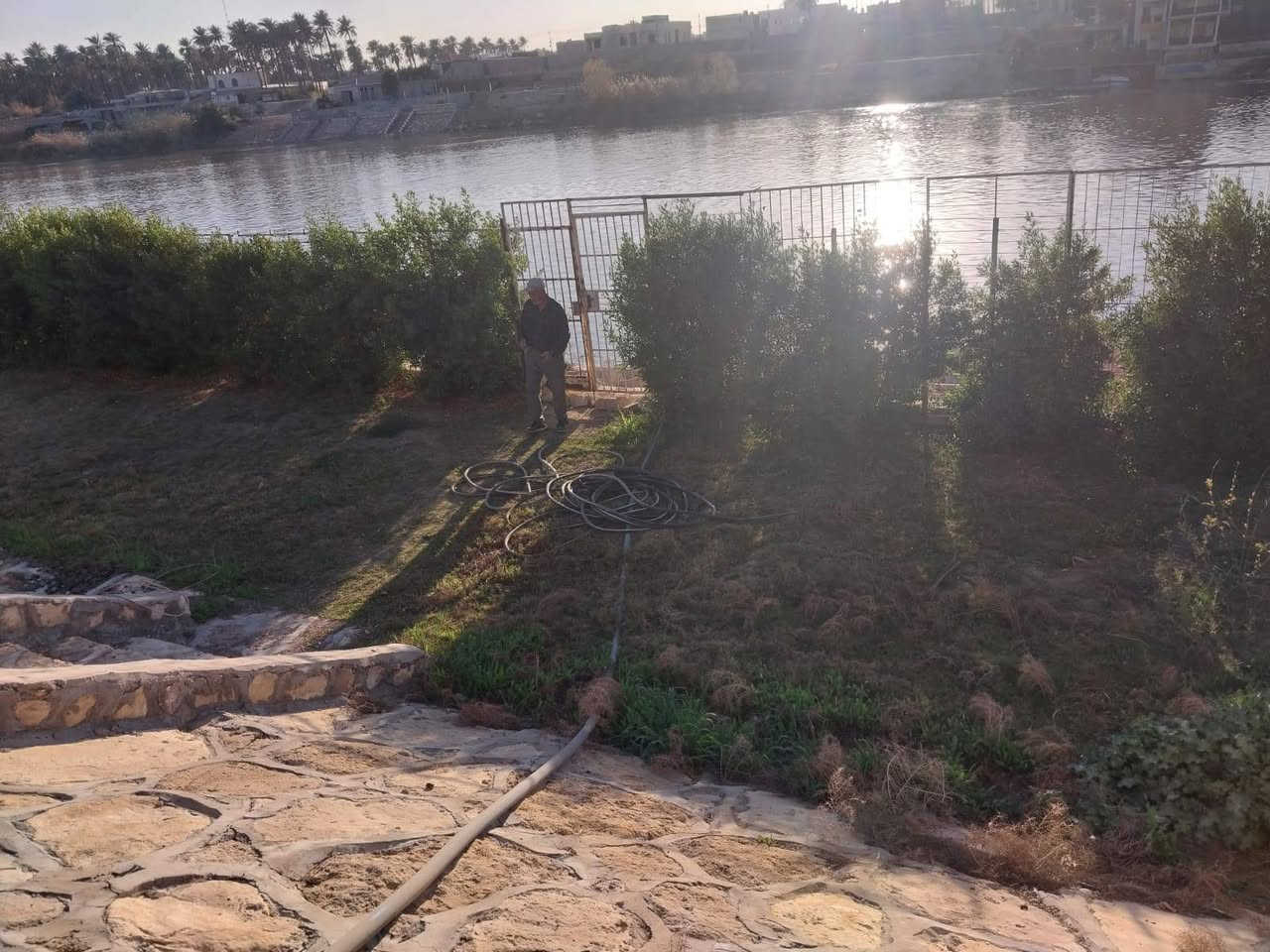 للبيع
مزرعه شاطية 2000 متر الواجهة 20 تحتوي على بيت ومسبح موقها الزعفرانية نهاية زراعي بيت بنية المزرعة تتاجر شفتات سعرها 275 للاستفسار الاتصال على الرقم 

***********
