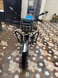 موديل ٢٤ • محرك ٢٠٠ • نظيف