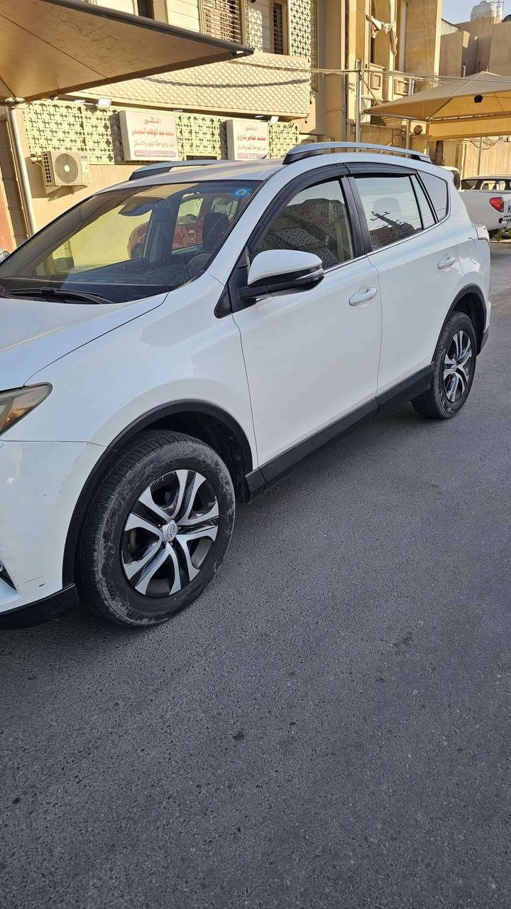 السلام عليكم للبيع
RAV4 LE 2018
ماشية 89748 ميل
السعر 155$
الموقع/بغداد
للاستفسار:
***********
