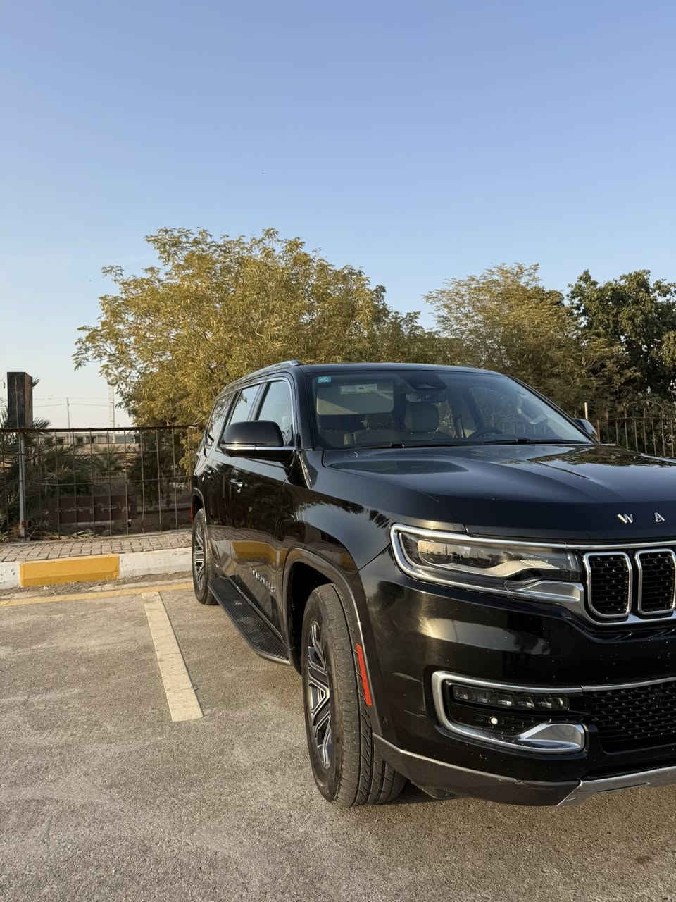 السلام عليكم 
للبيع او مرواس حسب القناعه 
جيب واكنير 2022 JEEP WAGONEER, SERIES III
موصفات 
5كامرات
جكات 
فور ويل 
3 شاشات بلدشبول
الكشنات الاماميه تبريد وتدفئه
الكشنات الخلفي كهرباء وتدفئه 
استرين تدفئه
مكينه المرغوب 5700
حادثه بسيط بنيد مبدل بلادي وجاملغ بلادي بدون صبغ 
رقم بغداد باسمي تحويل مباشر 
اي استفسار حاضر 
***********
السعر
