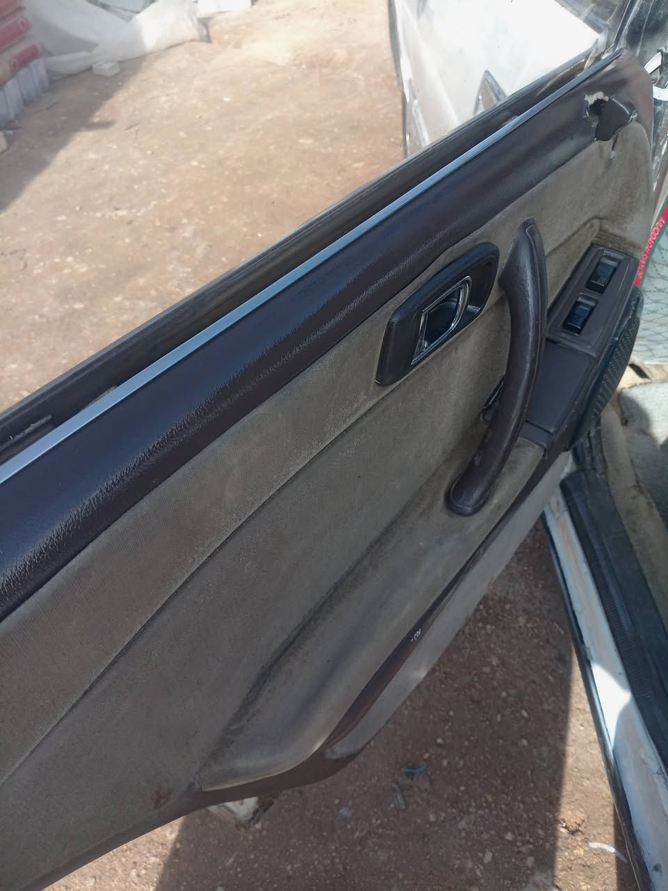 هارتوب ٩٠ مكفوله كصه وجثه كير ومحرك جدد كهربائيات كلها شغاله دواخل جدد رقم جديد سنويه ٢٠٣٠ سعر ٤٠ وبيها مجال حق الجيه مراوس ترهم مكانها الرميثه ***********
