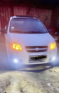 اڤيو 2009 ره قم و سه نوي جديد  كير عاي  سعر 53 $ و مه جال 07511886189