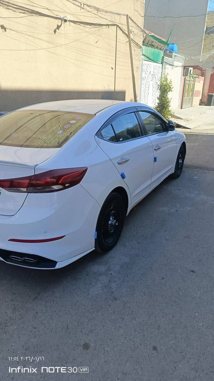 السلام عليكم
النترا 18 خليجي 

مواصفات 

سلايت روف 

شاشه كاميرا

يدات نيكل 

تحكم ستير 

ايرباك دشبول 

ايرباك ستيرن 

نضام البريك (Abs)

لد نهاري امامي 

مري شفط اوتو 

اشاير مري 

تبريد قطعتين 

حساس خلفي 

3 انظمه قياده

(ايكو/سبورت/نورمال)

محرك 2000دوش

تخم تاير جديد

 السونار موجود بلمنشور 

سياره بسمي تحويل ثاني يوم 

مكاني بغداد الشعب 

السعر 150 

***********
