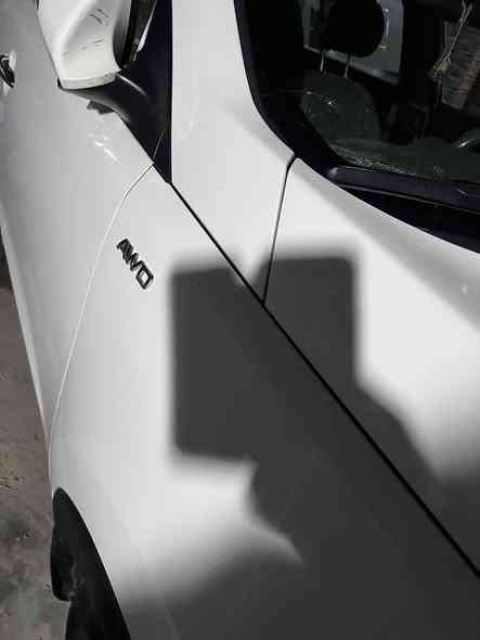 السلام عليكم
سبورتج Vip فول محرك 2400  بيها  بارد باب الصدر و باب الخلفي و نص الجنطه صبغ ماشيه ١٨٨ الف كم السعر ١٦٠  سيارة جيراني وكلفني انشرها وهذا رقمي ***********
