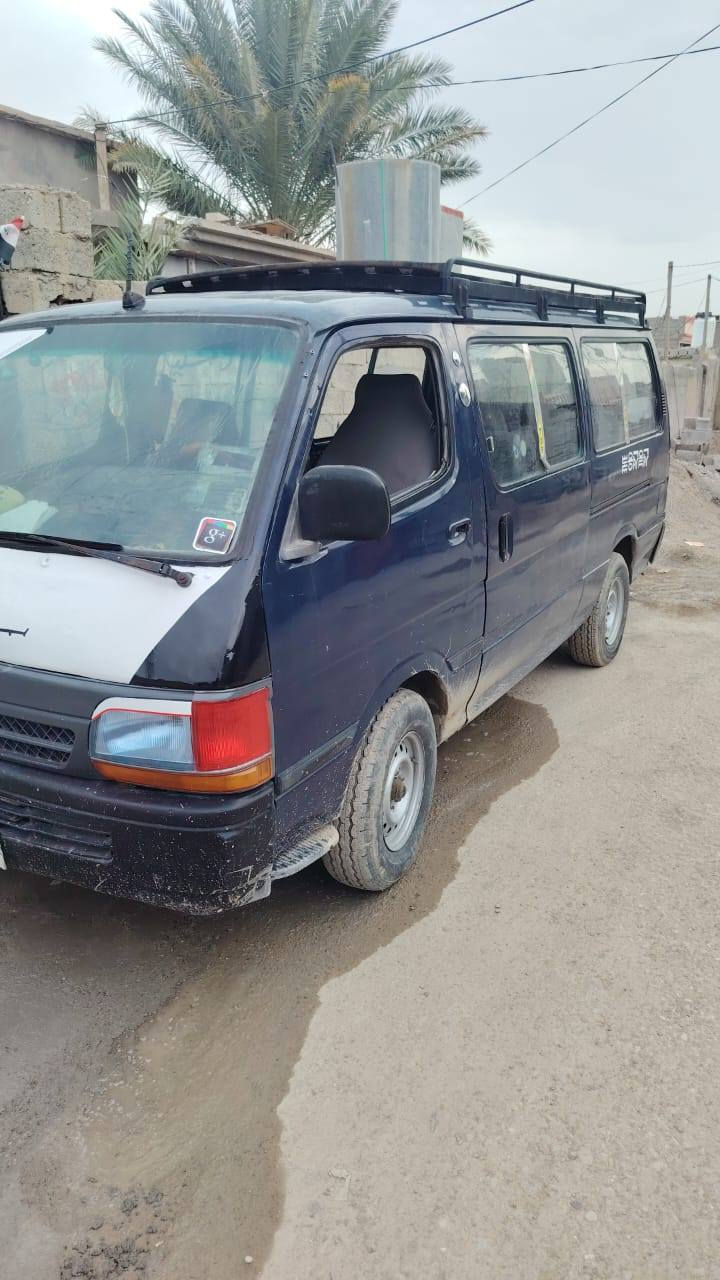 سلام عليكم سياره هايسه 95رقم واسط الماني تحويل كير مكينه ففتي اوتو جدد اكسل شواصي كله نضيف سياره للشارع كبل بلاديه لاصبغ ولا ضربه السعر 40 بيهه مجال قليل اتصال *********** مكاني ناحيه الوحده بسمايه
