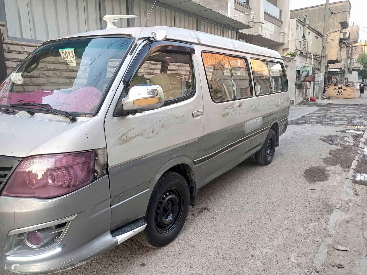 السلام عليكم فتون 12 سياره جاهزة ما اندل راعيها أتعهد سرقة وعشائر رقم احمر مكينه كير اكسل كاردن صدر كهربائيات كلة دوشمة كلة جديد السعر 27 المكان بغداد *********** بي واتساب السيارة عالابلاد لا صبغ ولا ضربة طخة بسيطة بالباب
