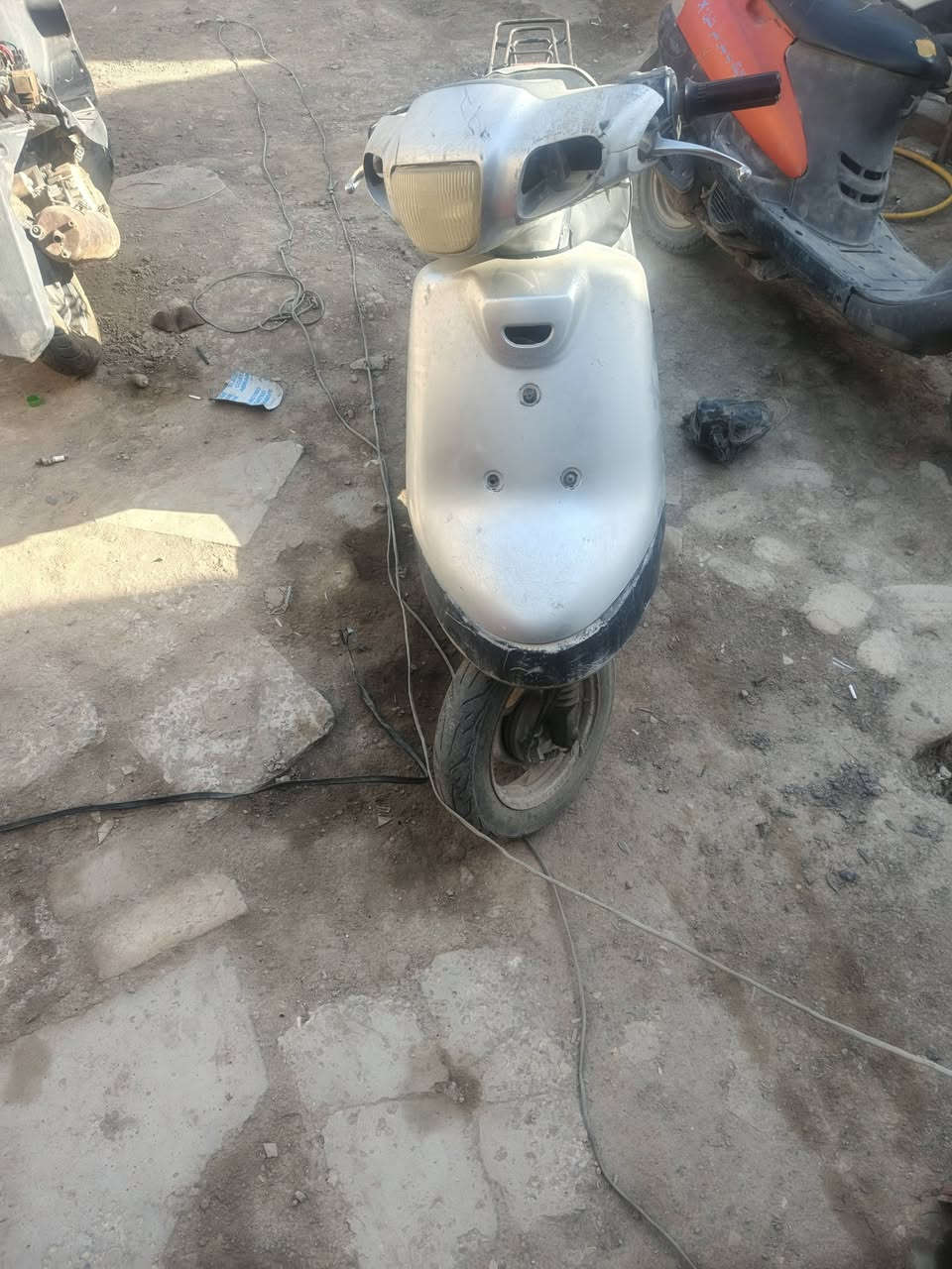 دراجة بطه للبيع خطين الدراجه شعاله عوزه بس ترتيب حي العسكري شارع ستين ***********واتساب
