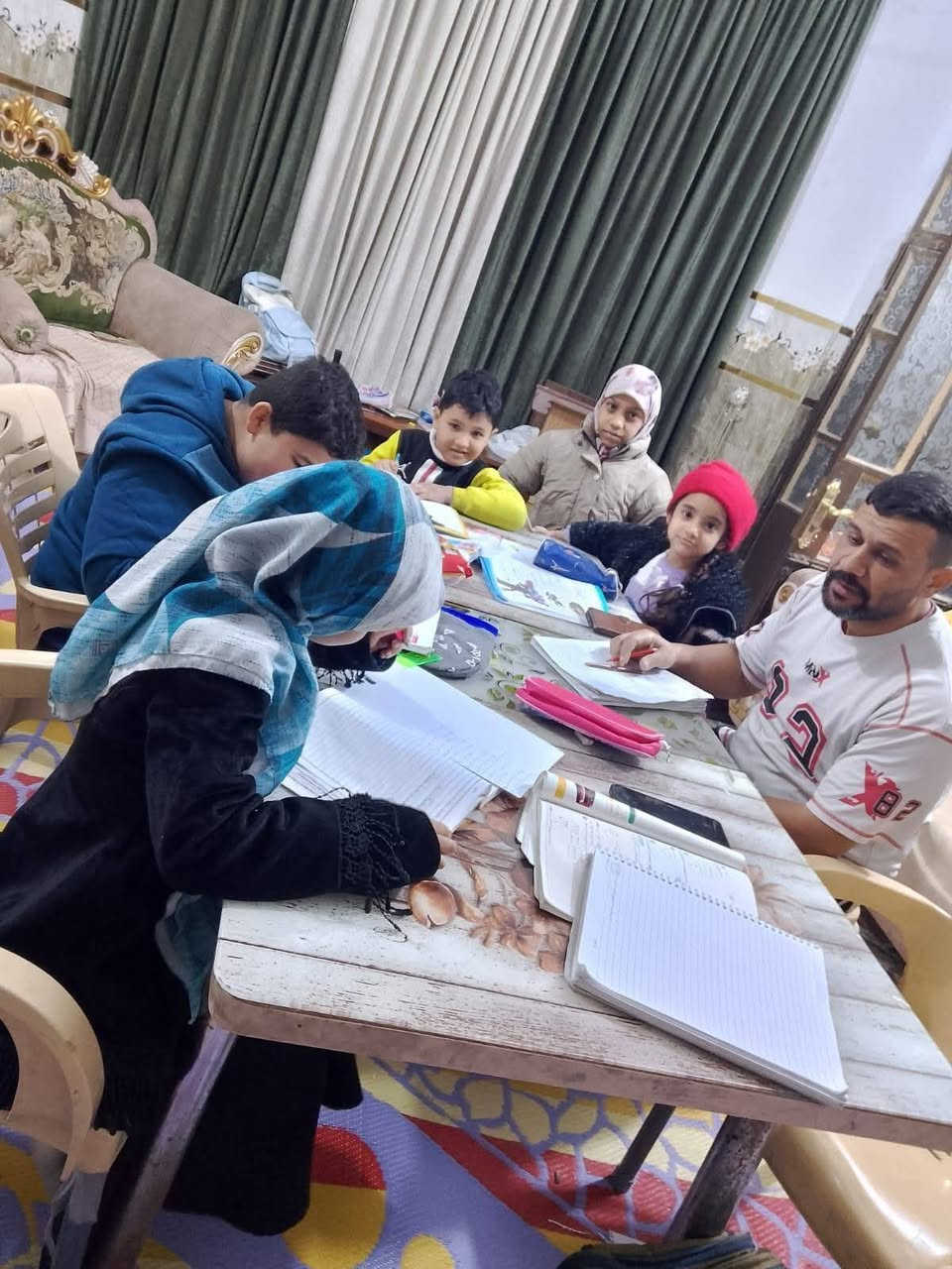 نجاحكم يسعدنا 💐🌷
نستقبل تلاميذنا وتلميذاتنا الأعزاء في مركز نور الهدى من الصف الأول للسادس الابتدائية لكافه المواد ماعدا الإنكليزي من متابعه يوميه مستمره ع مدار الأسبوع ماعدا الجمعه استراحتنا مع التقويه وحل الواجب والتدريبات مع الحروف والمقاطع والكلمات بالطريقه المقطيعة للصفوف الاوليه يوجد مكان خاص للدراسه ولكلا الجنسين وكذلك امتحان الدور الثاني 
العنوان طوريج الجمعيه فرع البو اسيود فرع الشهيد لبيب او فرع مكتبه
للاستفسار الاتصال على الرقم ***********// ***********
