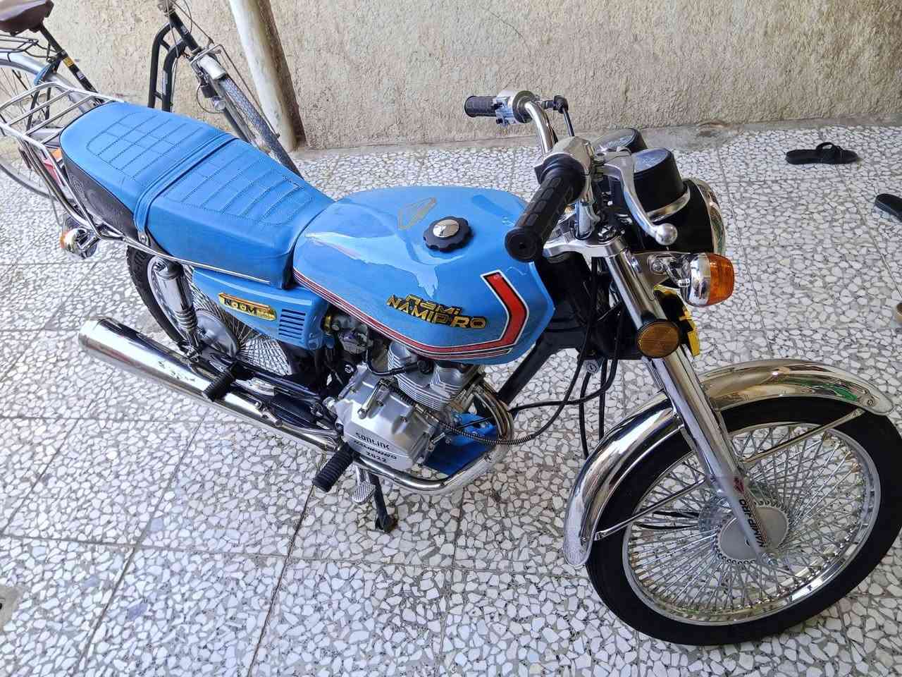 4كير جديده موديل 22 اوراق أصولي
السعر 850 وبيها مجال


**إذا كنت صاحب هذا الإعلان وتريد حذفه لأي سبب، رجاءا أرسل رسالة إلى الدعم الفني**