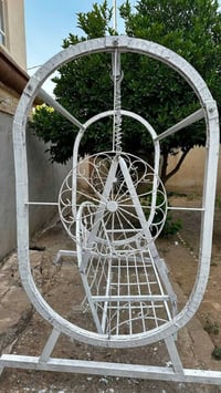 مرجوحة • حديد ثقيل • حجم كبير