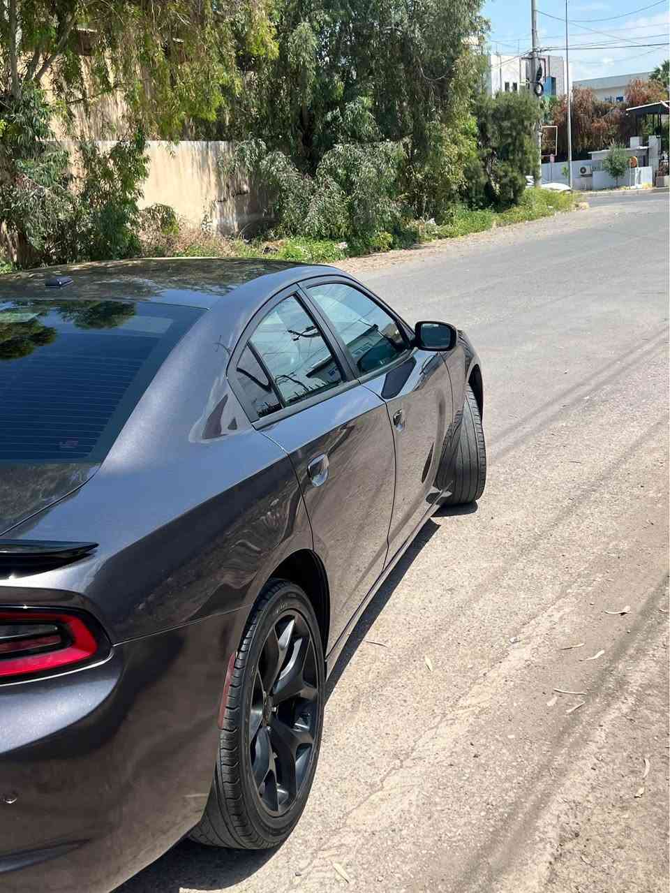 Dodge charger 2019SXT 
دۆج چارجر ٢٠١٩ 
شاشة كبير
کلین سیارە 
بدون سبوغ بدون بارد 
تحكمات ستيرن 
تحديد سرعة 
كاميرة
كشنات  كهربائية 
حساس خلفي
ماشی 119ميل 
سیارە بسمی
رەقم سنوی جدید 

مكان اربیل.      
*********** أربيل, العراق
