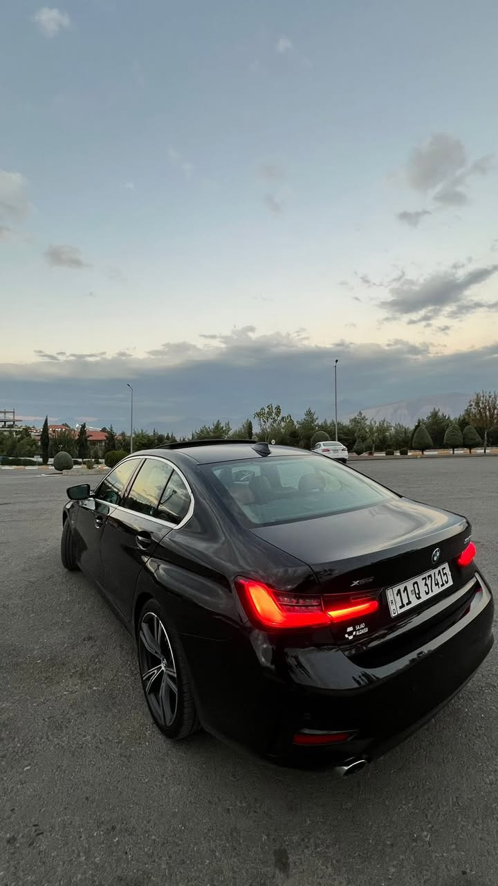 BMW
رقم بغداد تحويل ثاني يوم 

الموديل: 2022

الفئة : 330e

النظام : هايبرد+كهرباء(شحن)+بانزين

الضرر 3 قطع بدون ايرباك 

عداد المسافات 69 الف كيلو (قابل للزيادة)

سيرفس كامل على السيارة بدون نقص اي شي والصيانة كلها بمركز منتظر اوتو

تخم تاير جديد 

عليها تغليف ppf ضمان 10 سنوات

المواصفات: - فتحه + بصمه + داتو شو + داخل احمر + رادارات+انارة داخلية

للأستفسار واتساب 
***********

السعر 29,000$ 
ومجال بسيط بي
