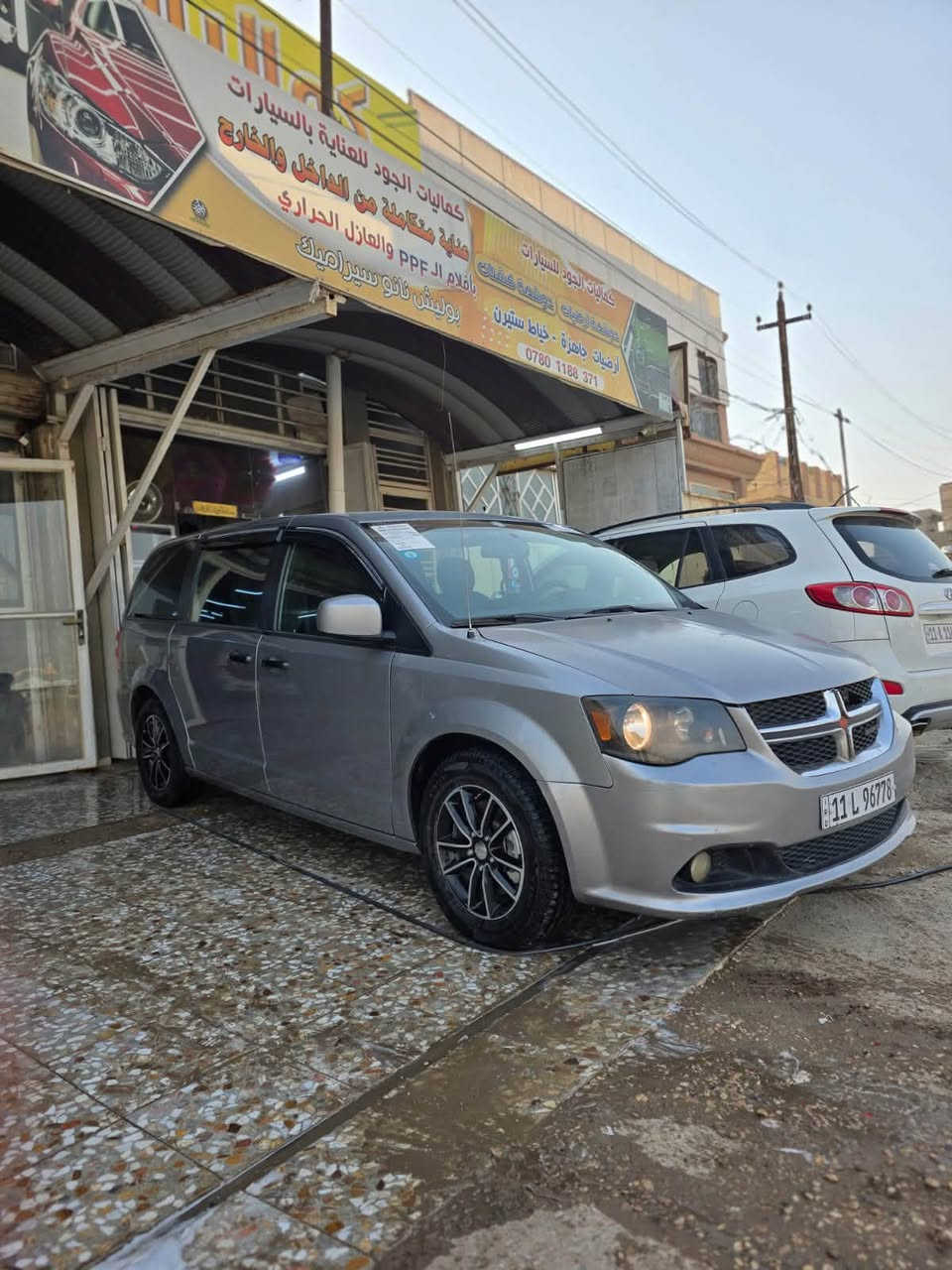 🚘 Dodge Grand Caravan 2018 للبيع 🚘

سيارة عائلية نظيفة وجاهزة للاستخدام، مناسبة للسفر والاستخدام اليومي.

المواصفات:

* موديل: 2018
* محرك 3.6L V6
* قير أوتوماتيك
* دفع أمامي (FWD)
* أبواب جانبية سلايد كهربائية
* باب خلفي كهربائي
* 7 ركاب
* شاشة لمس
* كاميرا خلفية
* حساسات
* تحكم بالسكان
* مثبت سرعة
* تشغيل بصمة (حسب الفئة)
* تكييف أمامي وخلفي
* جنوط ألمنيوم
* زجاج ومرايا كهربائية
* نظام ABS
* وسائد هوائية
* مفتاح ريموت

💰 السعر: 150 ورقة (قابل للتفاوض بالمعقول)
📍 الموقع: الحلة
📞 للتواصل: ***********

للمراسلة أو الاتصال مباشرة، وأهلاً وسهلاً بالجميع
