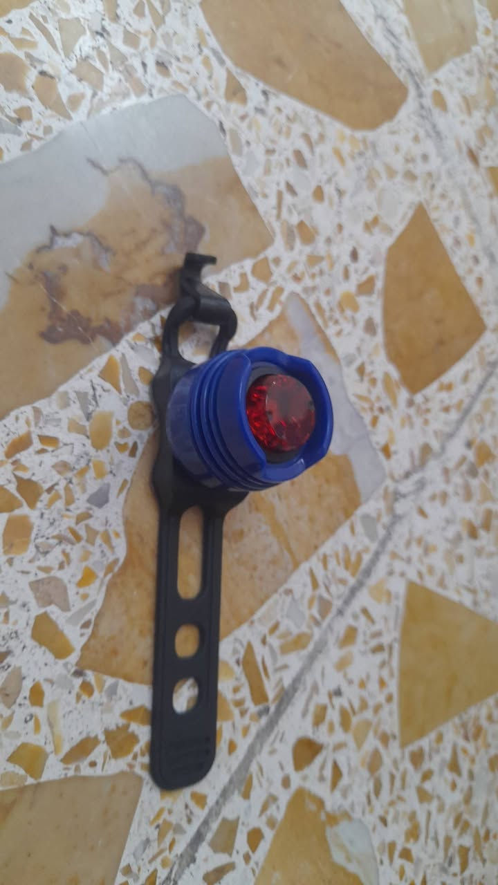 السلام عليكم
للبيع ليزر مال بايسكل ب5


**إذا كنت صاحب هذا الإعلان وتريد حذفه لأي سبب، رجاءا أرسل رسالة إلى الدعم الفني**
