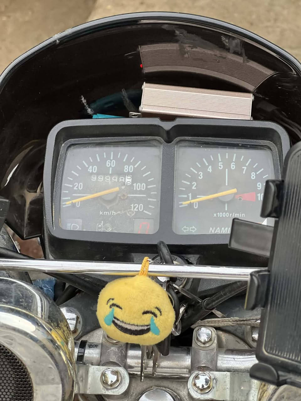 السلام عليكم دراجه نامي برو موديل 2022 اوراق الدراجه مكفوله كفاله عامه كيج لايت كهربائيات كله شغال الدراجه بشرط كلش نضيفه السعر 470 وبيها مجال حك الجيه مكان كلار لل استفسار ***********
