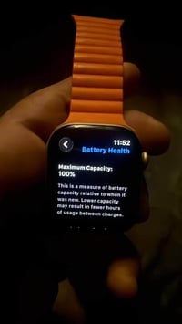 للبيع  Apple Watch Series 10 (الجيل العاشر). بطارية100 استخدام اقل الش...