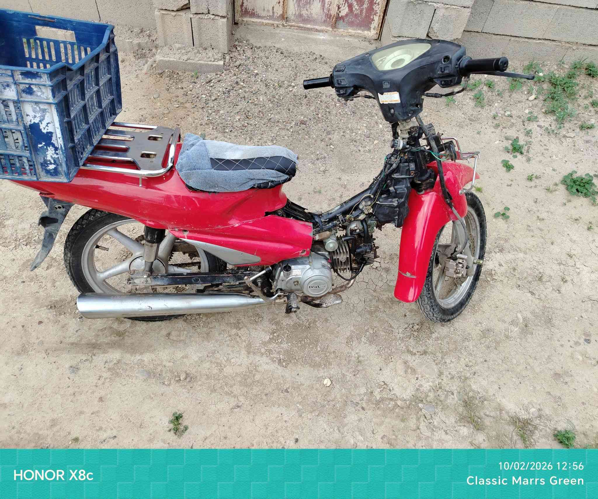 السلام عليكم ورحمة الله
ماطور سرفيز موديل 2012 محرك أخرس كهربائيات كامله شغال السعر ٣٥٠
***********
