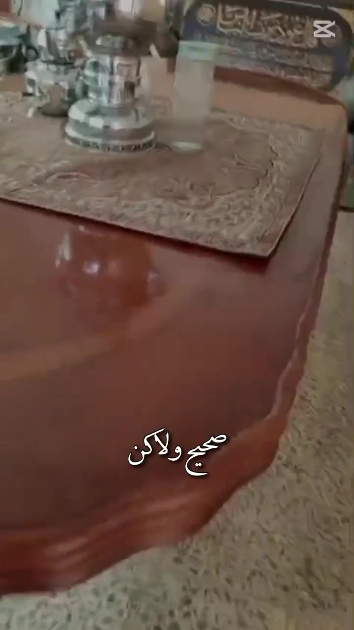 السلام عليكم ميز طعام للبيع خشب  زان اصلي مع 8كراسي كما موضح في الصور والفيديو 
للستفسار على الخاص


**إذا كنت صاحب هذا الإعلان وتريد حذفه لأي سبب، رجاءا أرسل رسالة إلى الدعم الفني**