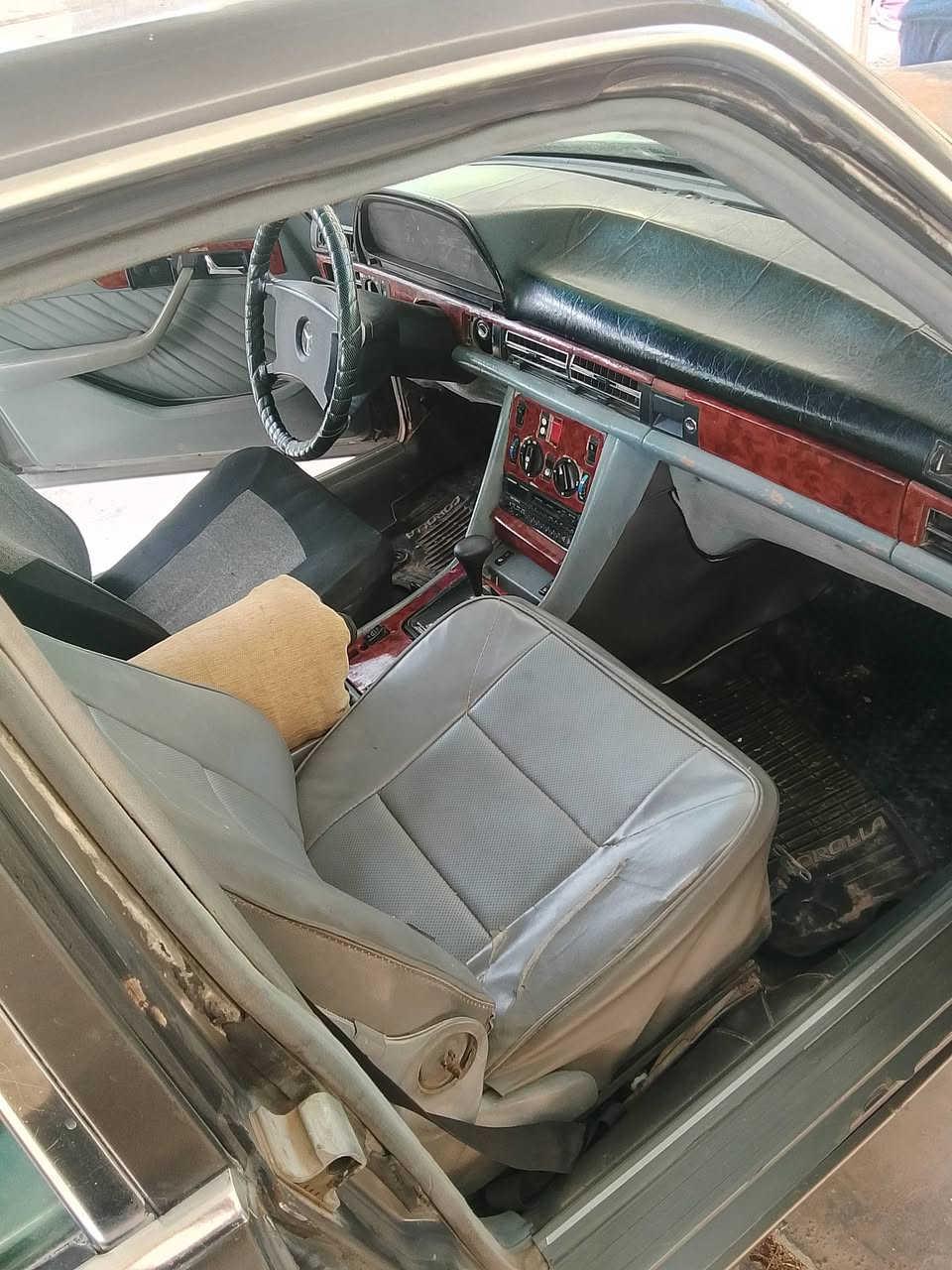 مرسدس رئيس  موديل 91 مكينه بطة  مكين وكير خير من الله سعر 50 وبيه مجل قليل المكان  بغداد التاجي *********** بي وتساب
