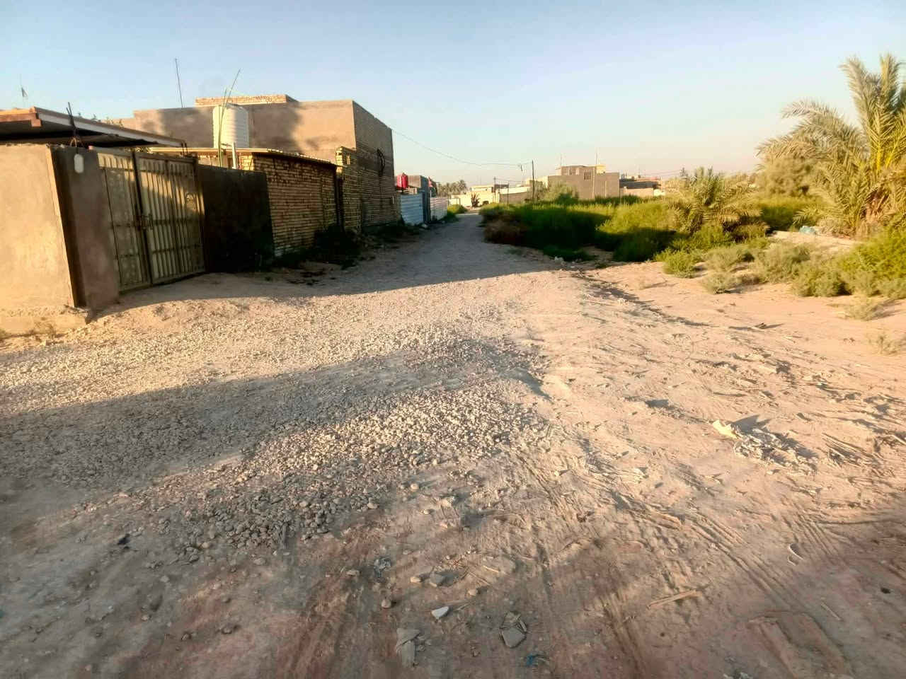 السلام عليكم قطعه ارض طابو زراعي 

نزله البحارنه المساحه ٢٥٠ م 

بيهه معامله تطويب كامله خدمات كامله 

للاستفسار إلا الاتصال ع هذا الرقم 

***********
