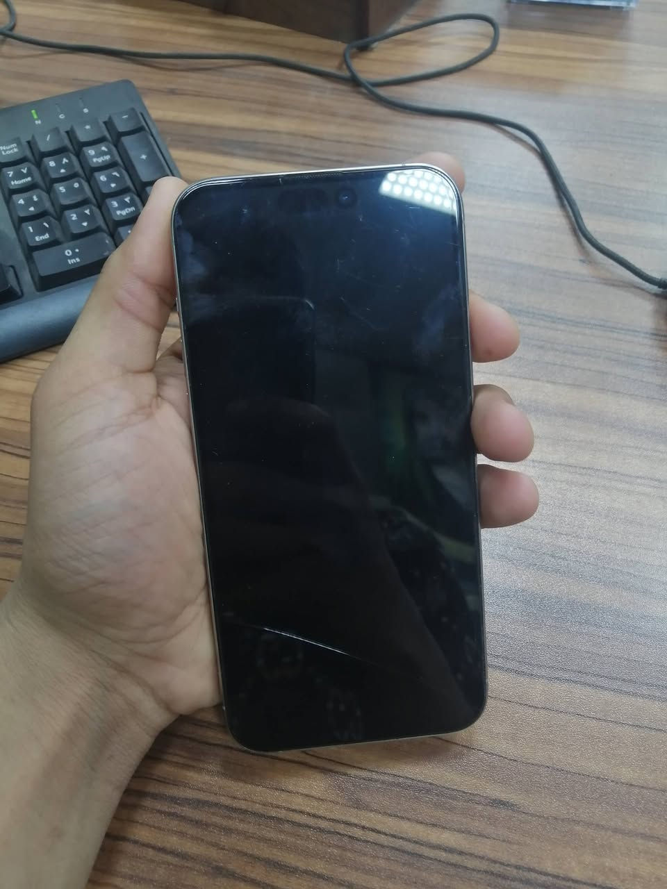 سلام عليكم شباب تلفون ايفون ١٥ برو ماكس ذاكرته 256 جهاز نضافه ١٠٠٪
لون تيتانيوم بطاريته ٨٨شرق اوسط
بدون كارتونه
مكاني بغداد الحسينيه الراشديه رقمي ***********
اتصل  سعر مليون وبي مجال بسيط
