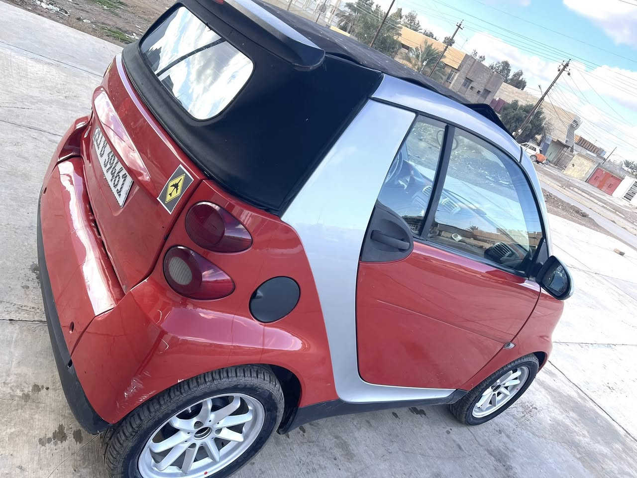 سلام عليكم
بيع فقط مرسيدس سمارت 2008
رقم بغداد الجديد شرط التحويل
محرك شرط كير أوتوماتيك شرط
كهربائيات كلها شغاله وجاهزه
داخل احمر غرفه اسود
تخم تاير ويل كب
مكاني سامراء
سعر49 بيه مجال بسيط ‭0771 897 9397‬
