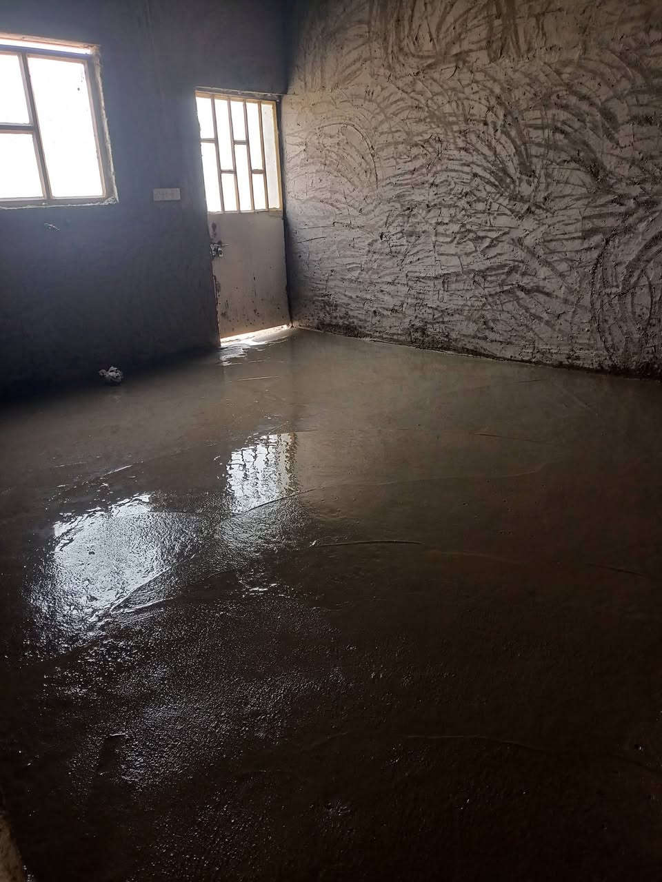 سلام عليكم
كادر صب بيوت خشن وناعم+ حفر ورصف +صب بيتونات +صب صحيات +صب رباطات+ صب نكر
متواجد خاص 
او تصل ‏‪ 0777 933 5356
