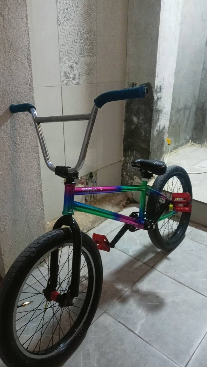 السلام عليكم بايسكل bmx للبيع
فقط المكينه تحتاج الا تبديل ولباقي كله نضيف 
السعر 125 وبي مجال او مرواس مكان بغداد الشعب 
للتواصل خاص


**إذا كنت صاحب هذا الإعلان وتريد حذفه لأي سبب، رجاءا أرسل رسالة إلى الدعم الفني**