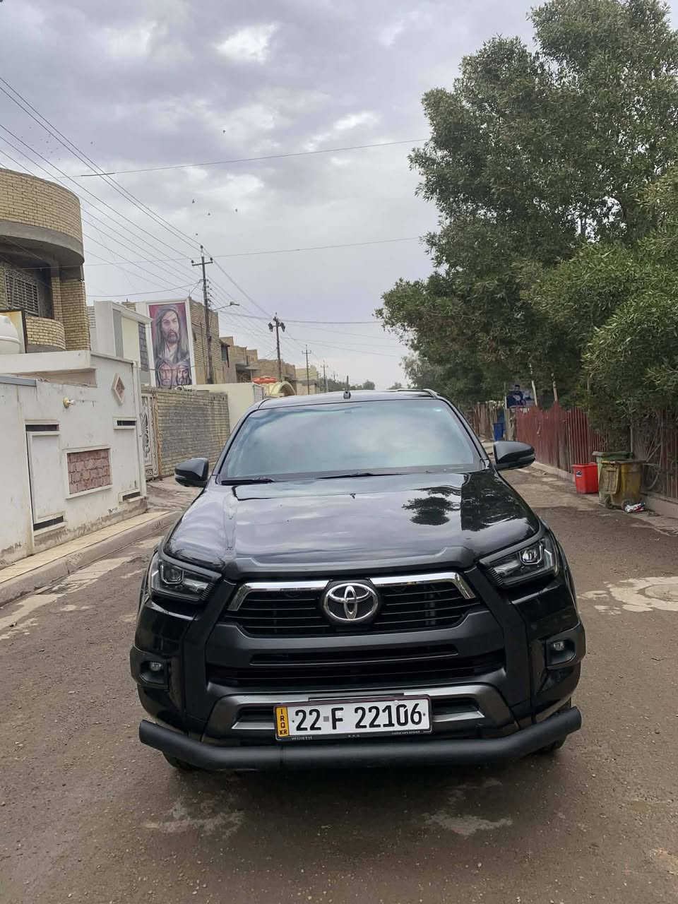 سلام عليكم عندي سياره للبيع بيكم هايلوكس موديل 2023 رقم اربيل كير وتماتيك مكفول كفال عام ماشيه 40 ألف عنوان بغدادالرقم  ولشراي يتصل على ***********
